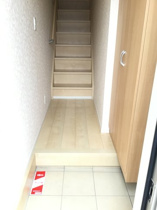 落ち着いた玄関です