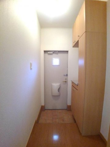 毎日通る玄関はこちらです