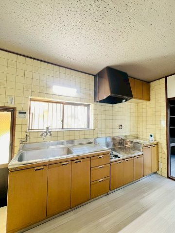 山手5丁目戸建のキッチン