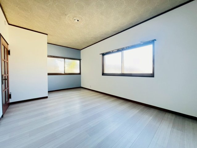 山手5丁目戸建の居間・リビング
