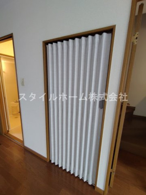 【内装】 | メゾン・ド・ベール | 別部屋写真です。