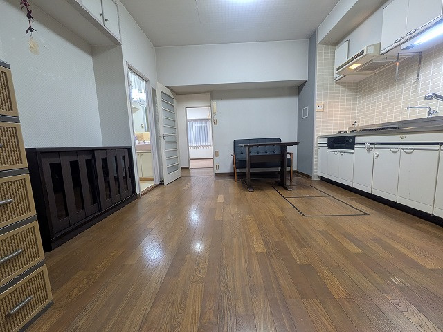 【居間・リビング】 | リヴィエール別所（C-3）