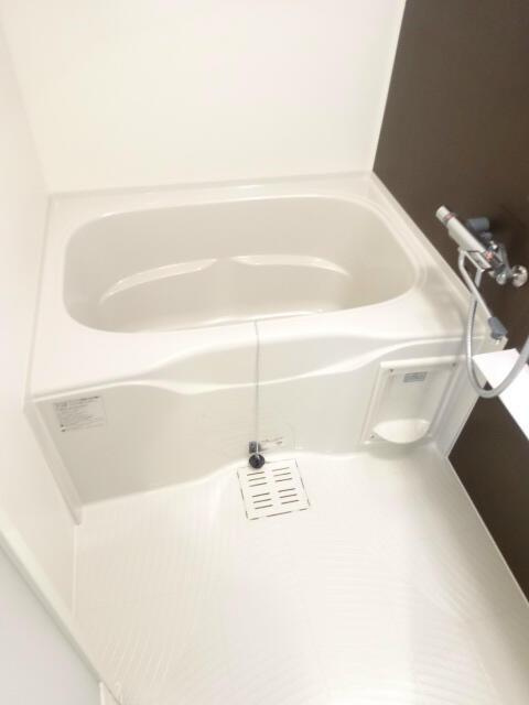 ディアレイシャス成増の浴室|ゆとりあるバスルームはトイレと別にしました