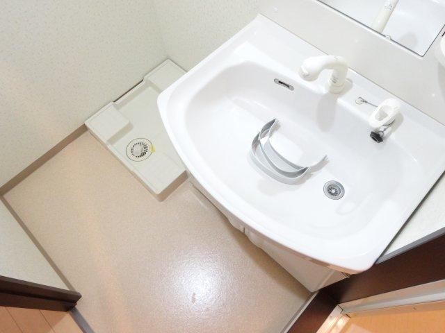 フローラ河内長野の独立洗面台|同物件別部屋イメージ写真