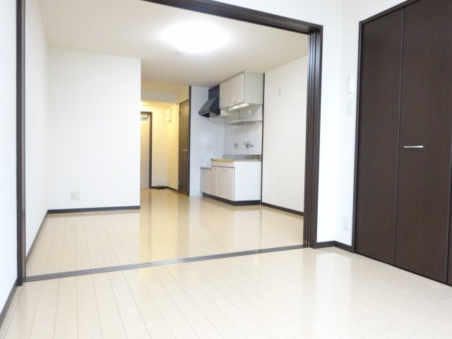 フローラ河内長野の洋室|同物件別部屋イメージ写真