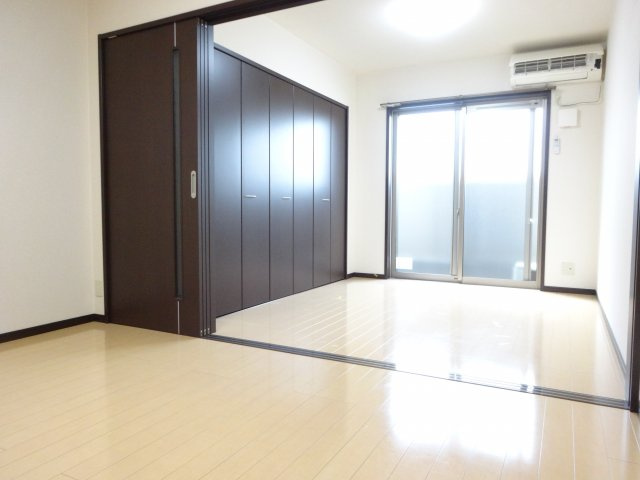 フローラ河内長野の寝室|同物件別部屋イメージ写真