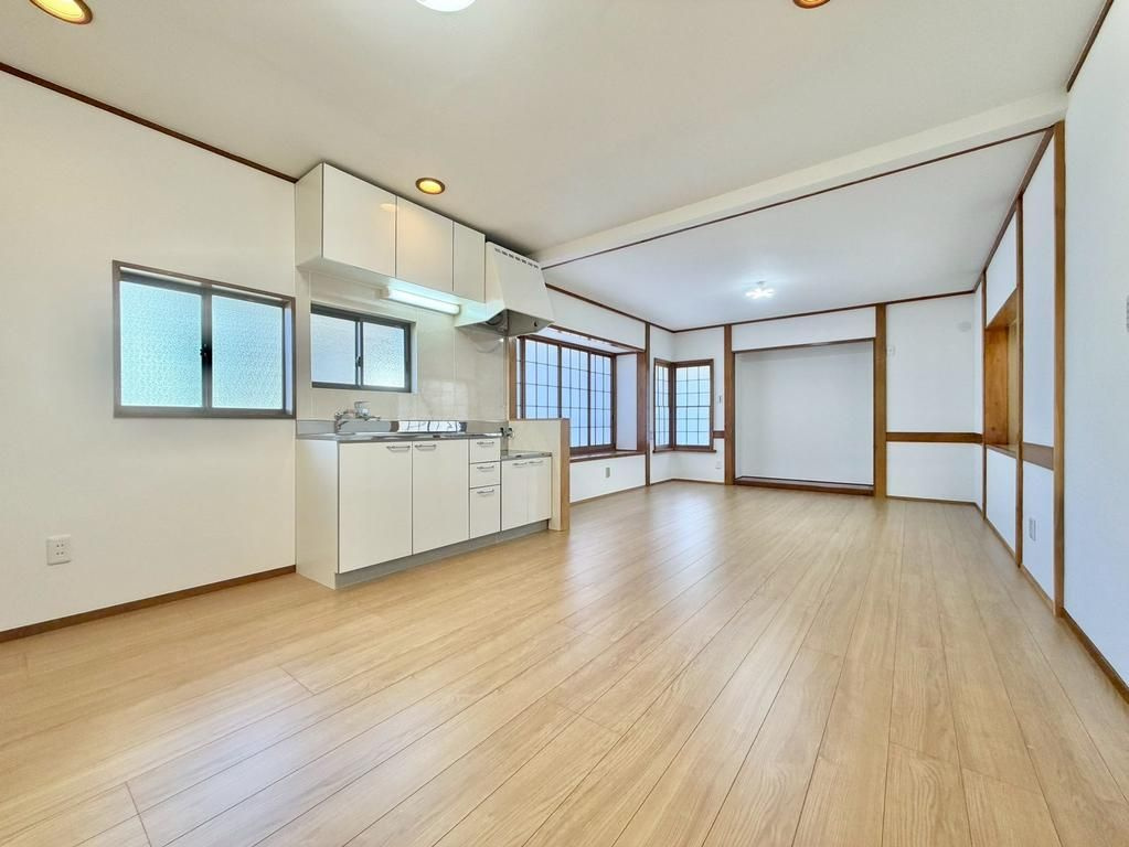 日高市高萩東1丁目　中古戸建　の居間・リビング