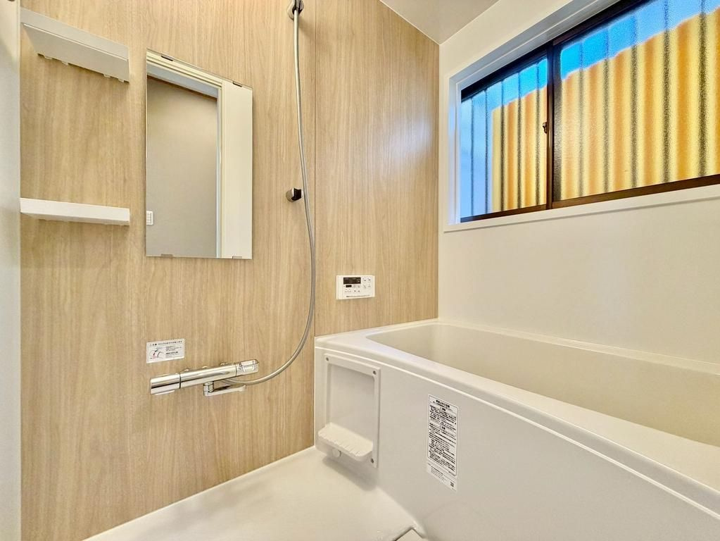 日高市高萩東1丁目　中古戸建　の浴室