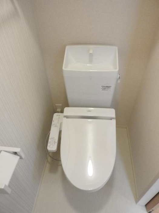 フローラルのトイレ|ゆったりとした空間のトイレです