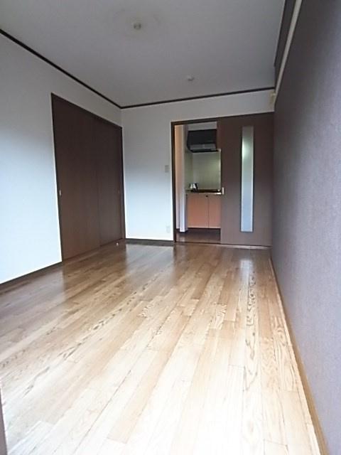 大倉山ハイツC棟の寝室