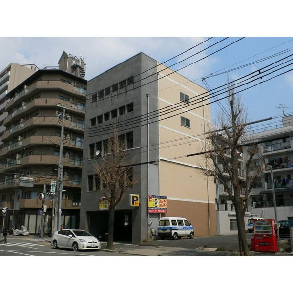エルパラッツォ塚本の外観