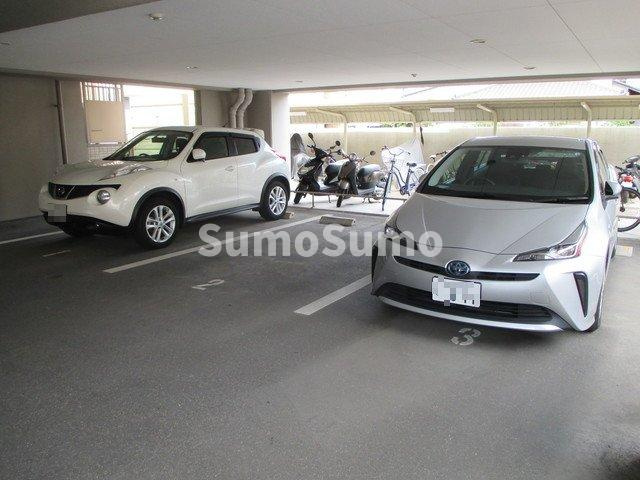 スタンドリバーしののめの駐車場