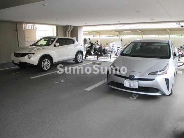 スタンドリバーしののめの駐車場