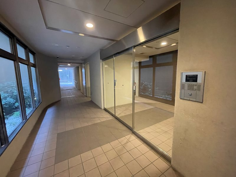 アーベル更紗北堀江のエントランス