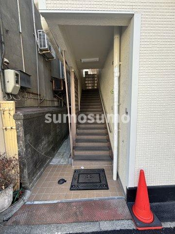 花園住宅のエントランス