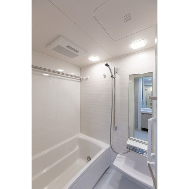 コンフォリア・リヴ西葛西の浴室