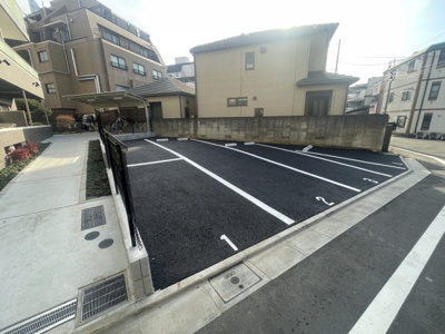 【駐車場】 | Laurendael駐車場