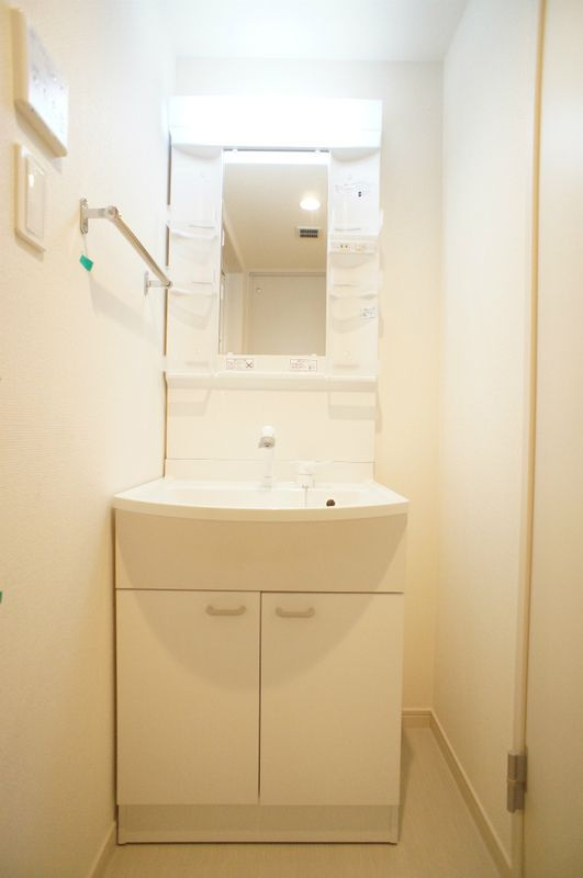 リブリ・垳の独立洗面台