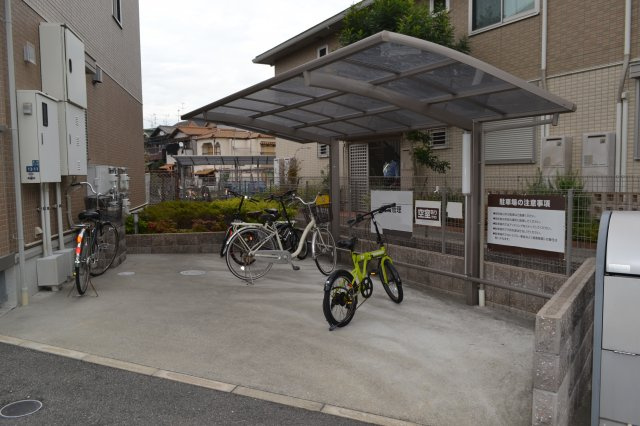 ｂｅｌｉｓｔｒｉのその他共用部分|敷地内駐輪場