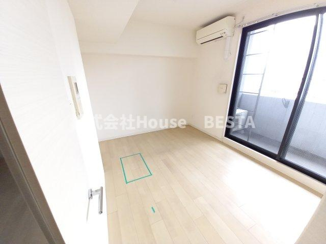 アドバンス神戸アルティスの洋室