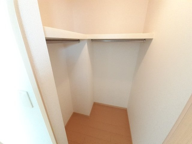 バロン・栗島の収納