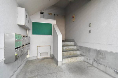 【エントランス】 | ビレッジハウス上三川2号棟 | 毎日通るエントランスはこのようになっています