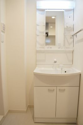 リブリ・ライトラージの独立洗面台