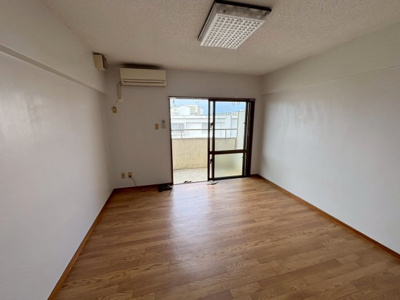 【洋室】 | シャトレオリオン | ※退去前の為、別部屋の写真を掲載しております　現状優先です