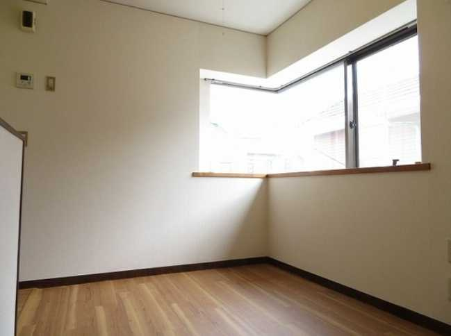 カーシュ上馬　最上階　ネット0　敷金礼金0の居間・リビング