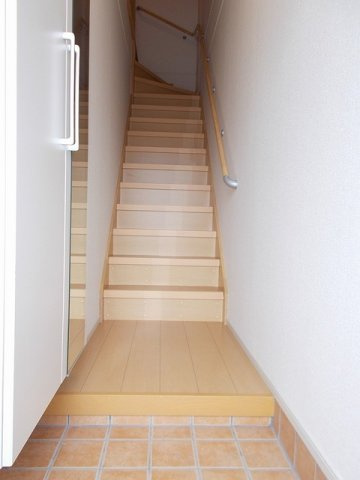 サン・イーストの玄関