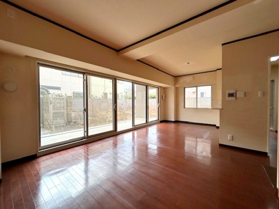 【居間・リビング】 | グランスイート香里園