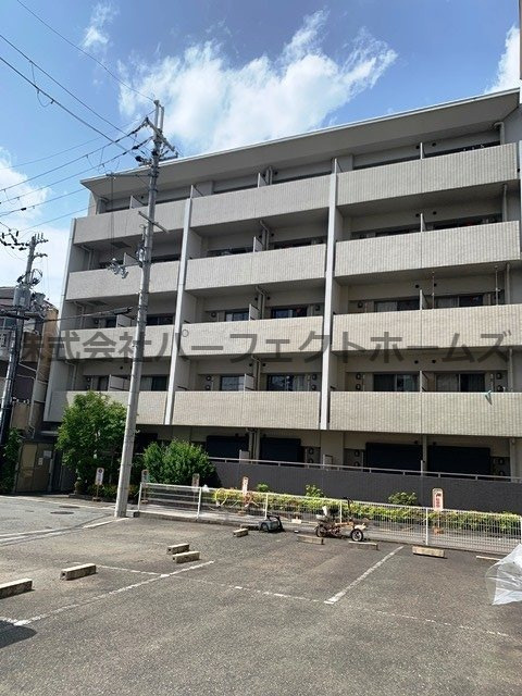 イーウエストの外観|建物外観を気になさる方へ、見た目の良い物件です