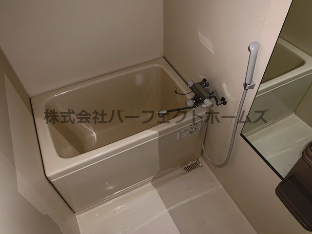 イーウエストの浴室|落ち着いた空間のお風呂です