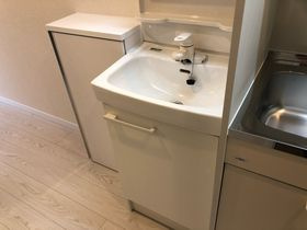 サンハイツ江戸川の独立洗面台|※別部屋参考写真