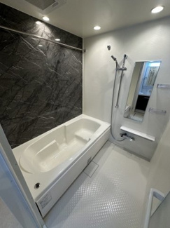 【浴室】 | ラ　プルーヴ