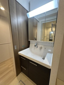 【洗面所】 | ラ　プルーヴ