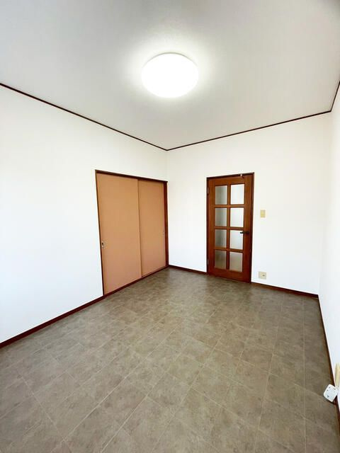 リバティワカミヤの内装