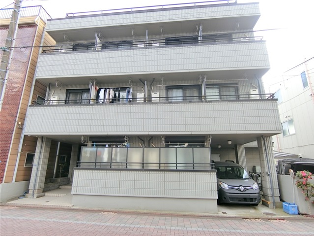 ドルフ武蔵新田　の外観|1993年3月築　鉄骨造地上3階建て総戸数21戸　東京都大田区矢口1丁目　東急多摩川線武蔵新田駅近、東急池上線千鳥駅も徒歩圏内のオートロック宅配BOX付人気賃貸マンション