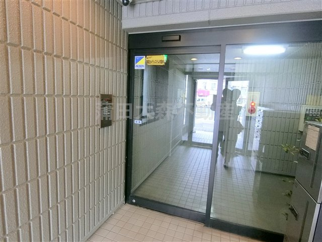 ドルフ武蔵新田　のエントランス