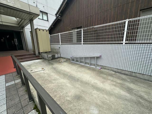 ジュネス姫路Ⅰの駐車場