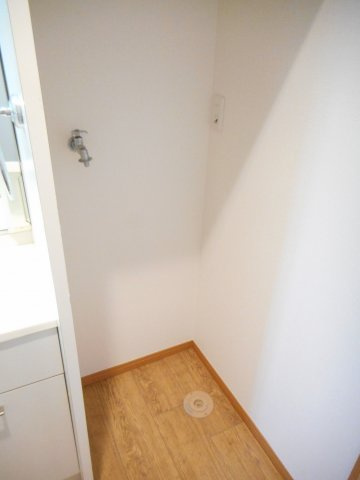 アルメゾンSUAVEの洗面所|洗濯機置場