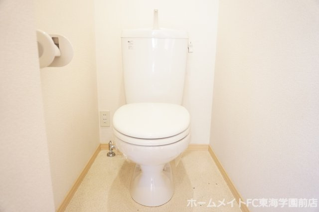 菊池郡菊陽町光の森３丁目のアパートのトイレ