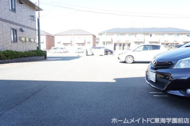 菊池郡菊陽町光の森３丁目のアパートの駐車場