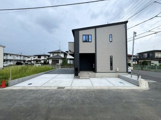 【前面道路含む現地写真】 | 行田市持田2丁目　新築戸建　全15棟　1号棟