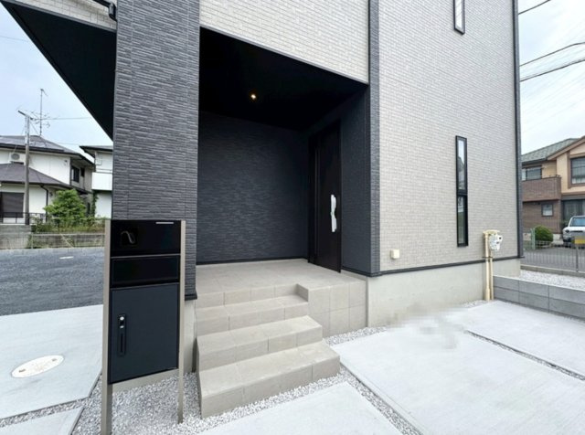 【玄関】 | 行田市持田2丁目　新築戸建　全15棟　1号棟