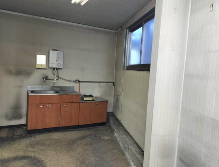 足立区皿沼３丁目の倉庫