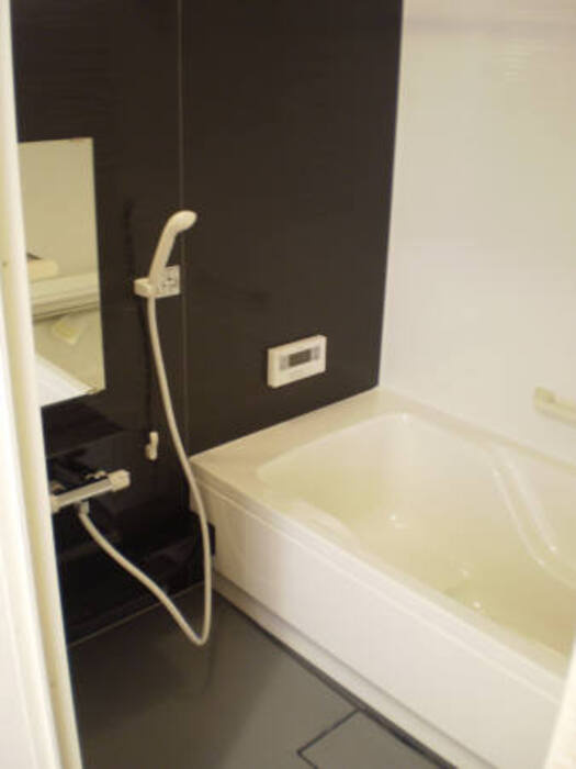 すずらんハイツの浴室