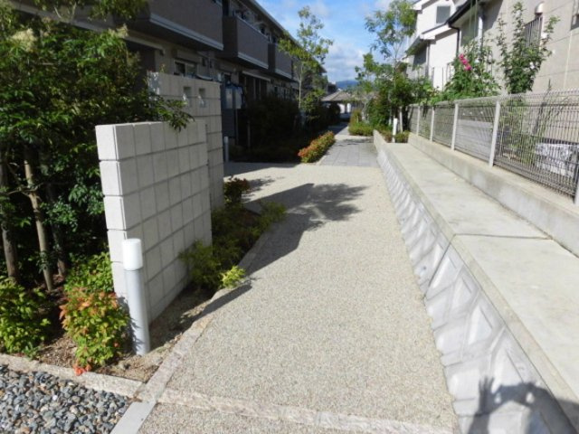 すずらんハイツの庭