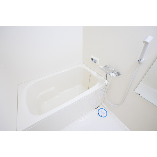 ルクレ新大阪レジデンスの浴室