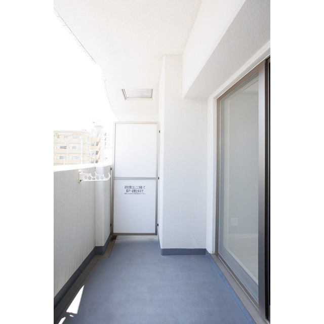 ルクレ新大阪レジデンスのバルコニー